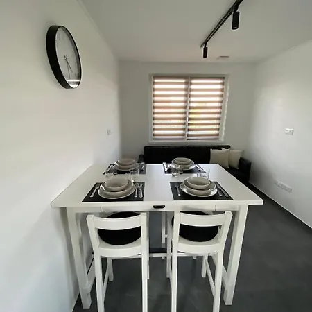 Twin House Lägenhet