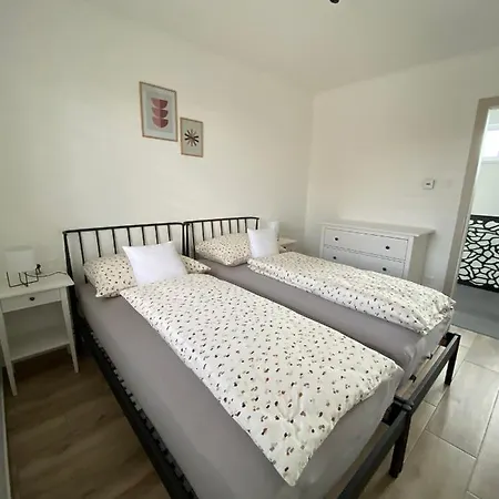 Apartamento Twin House Gyál
