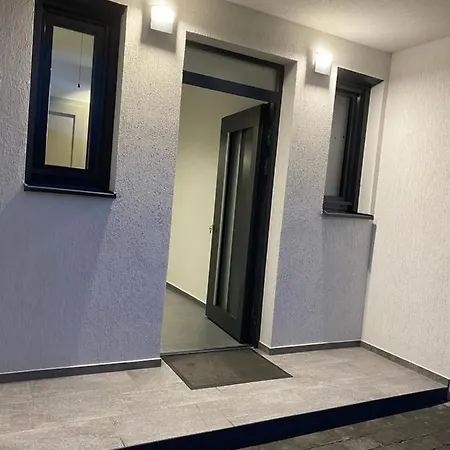 Twin House Lägenhet *